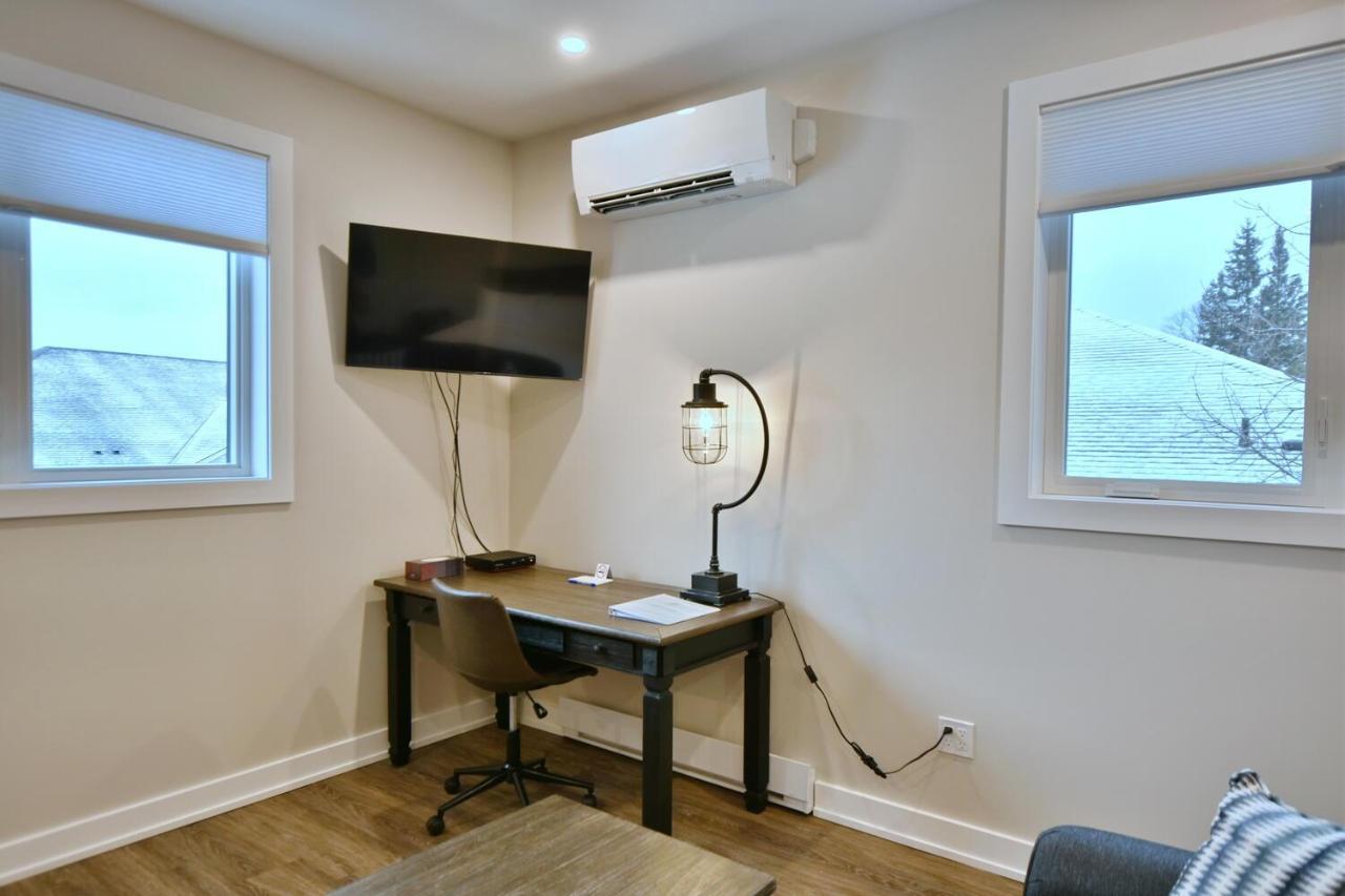 The Landing-Extended Stay Quarters Meaford エクステリア 写真