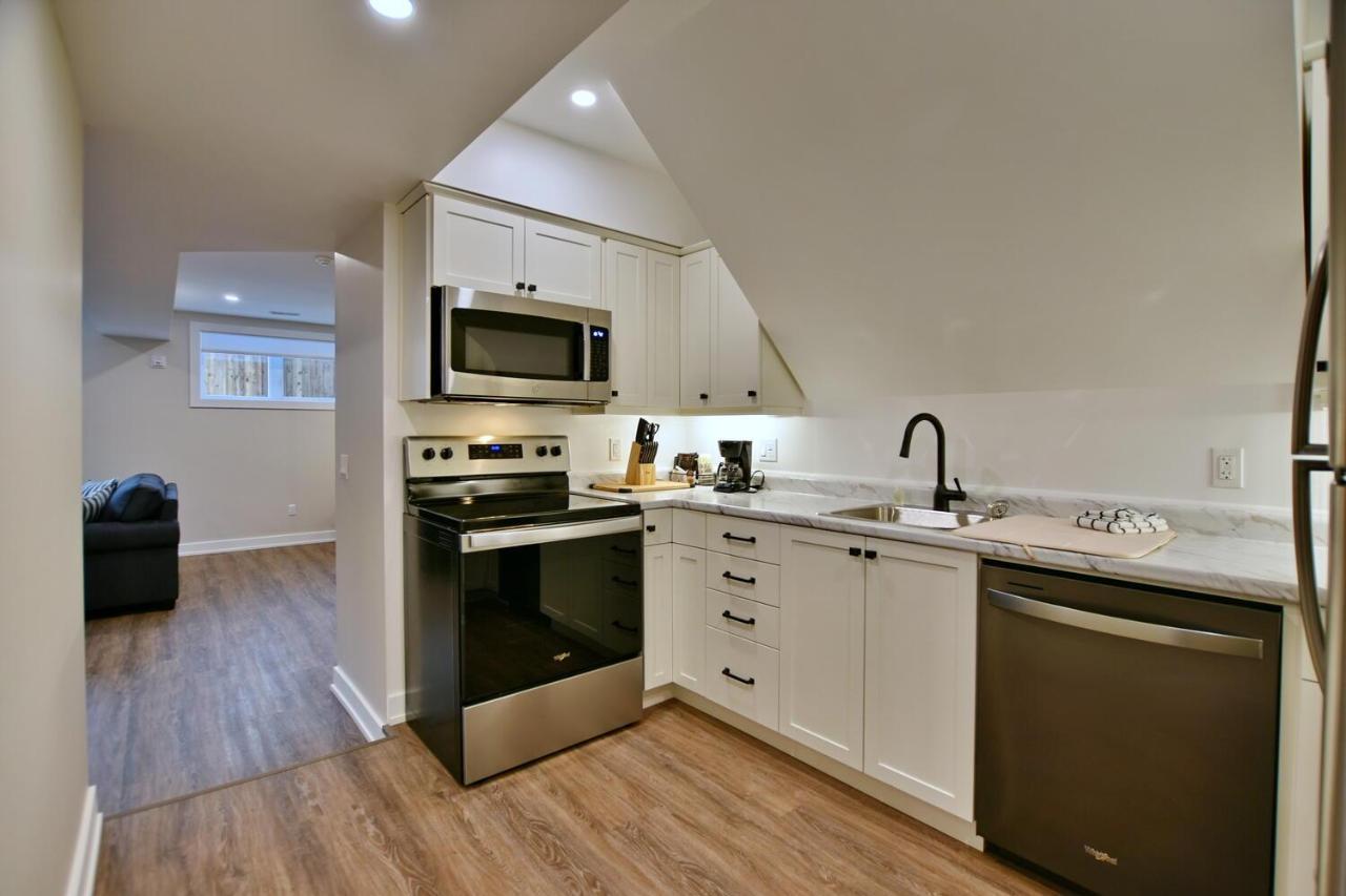The Landing-Extended Stay Quarters Meaford エクステリア 写真